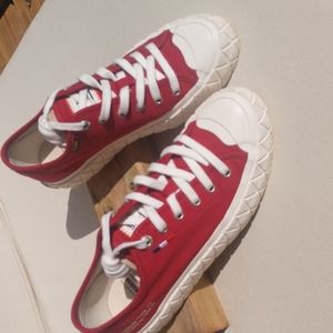 Palladium woman's 7.5